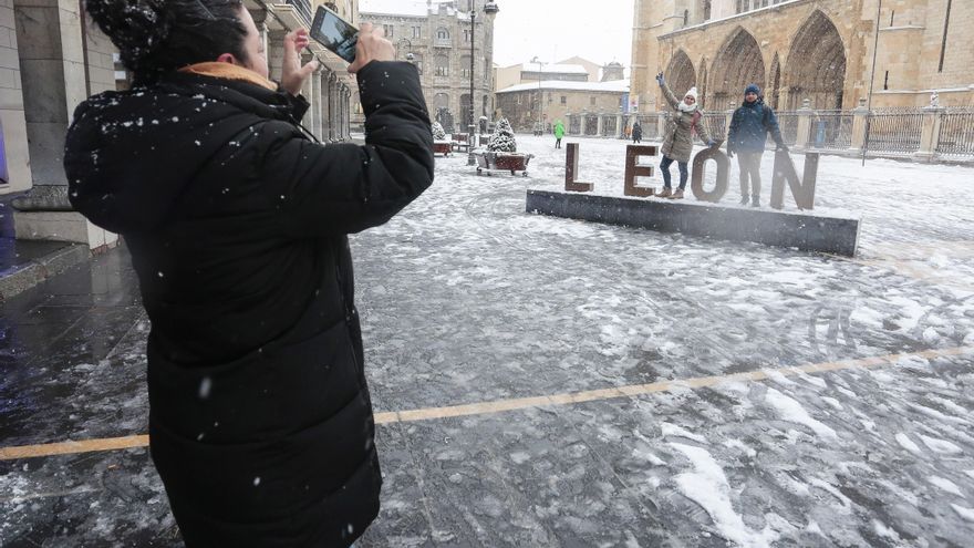 Nieve en la capital leonesa