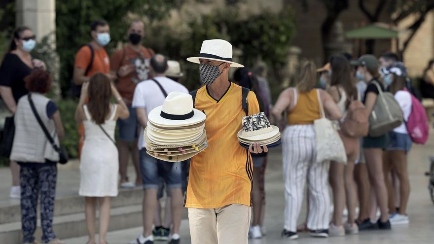 La Comunitat Valenciana amplía esta medianoche el toque de queda a 77 municipios