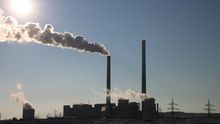 La Unión Europea revisa su mercado de emisiones de gases.