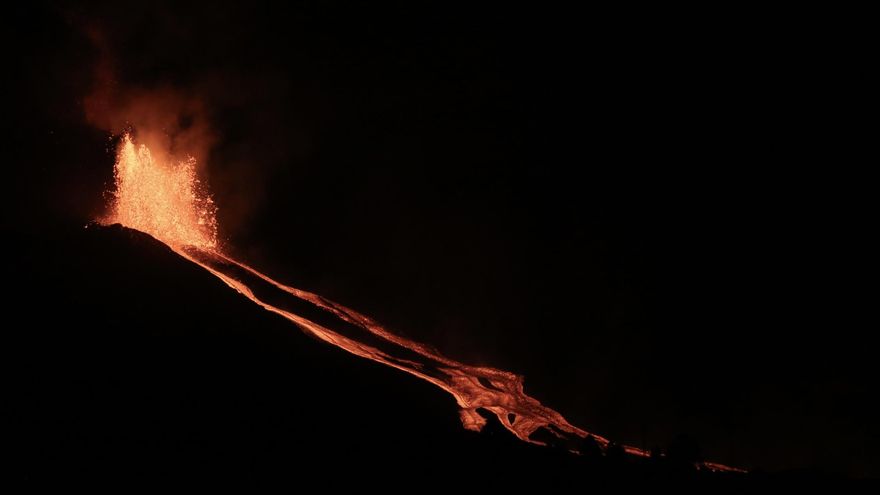 La erupción del volcán de La Palma en la noche del 27 al 28 de septiembre.