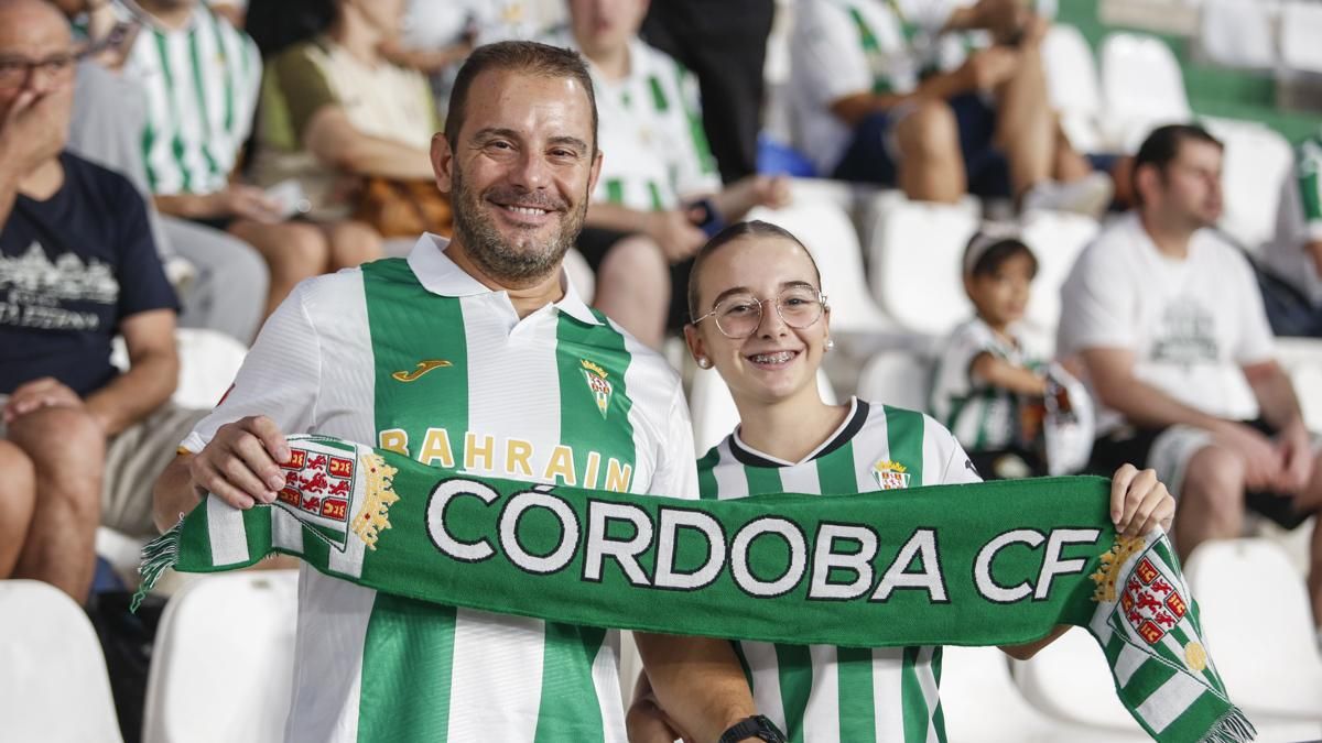 Grada Blanquiverde del Córdoba CF - CD Tenerife
