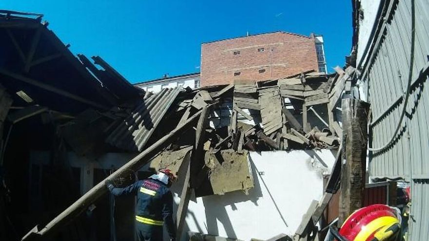 Imagen de Bombero León.
