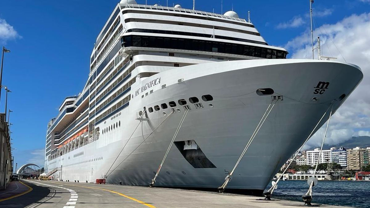 Crucero de MSC en el puerto de Tenerife.