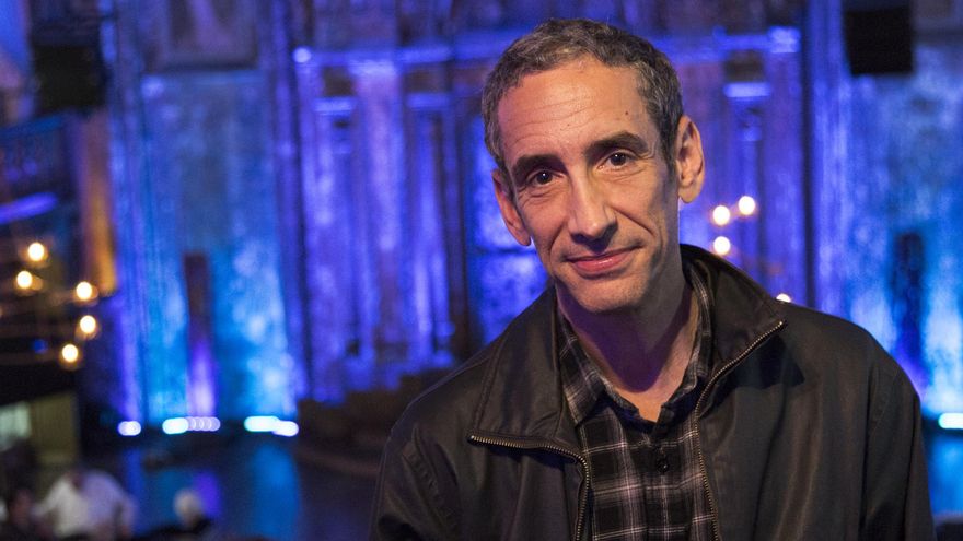 Douglas Rushkoff: "Los milmillonarios tecnológicos saben que están llevando el mundo al colapso y quieren escapar"