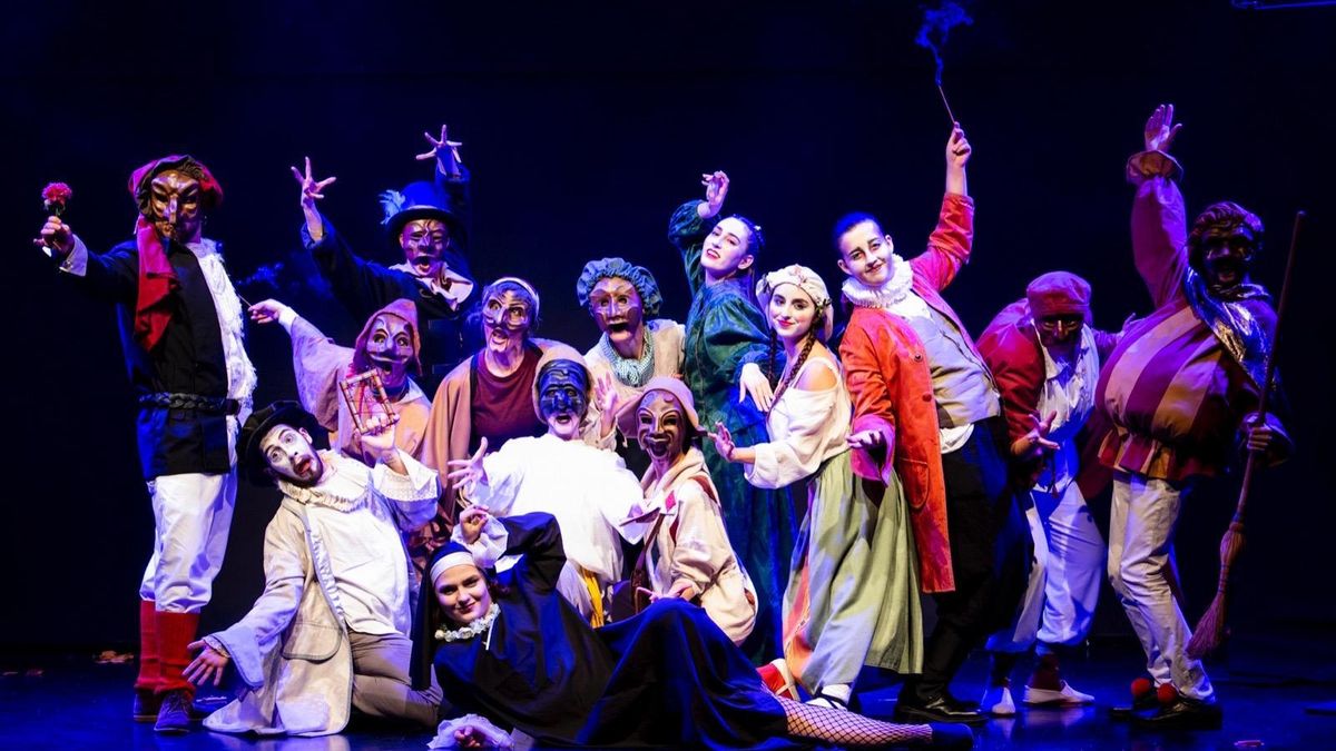 Escena de una de las obras representada por los alumnos de la escuela