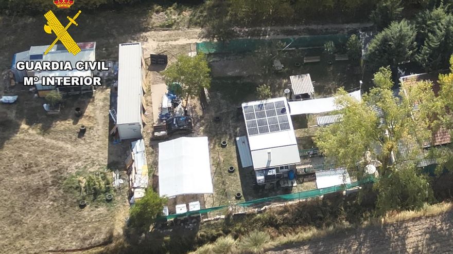 La Guardia Civil de Burgos investiga a dos personas por edificar 240 metros cuadrados en suelo rústico de protección natural