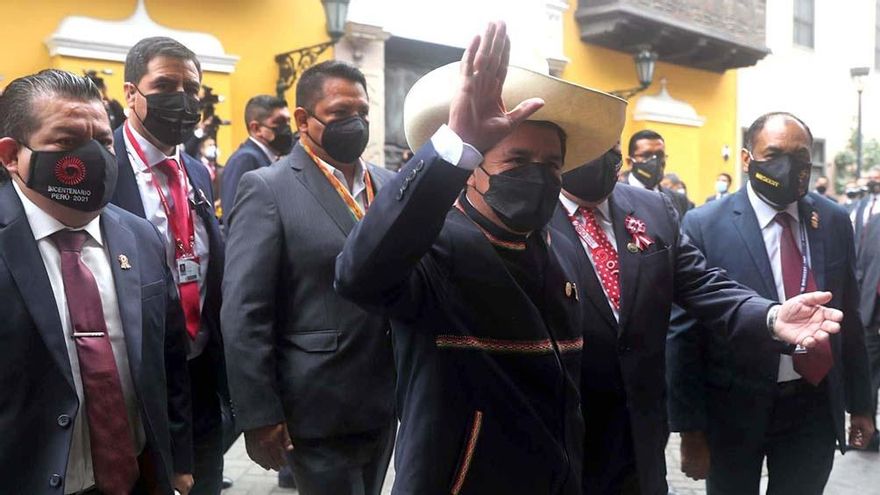 El gobierno de Perú denuncia un plan en el Congreso para destituir a Castillo