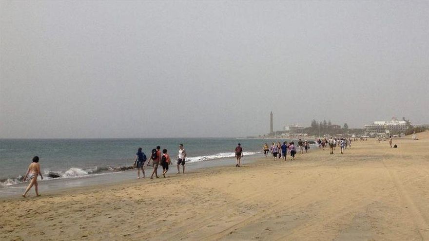 Octubre termina con calima y calor en Canarias