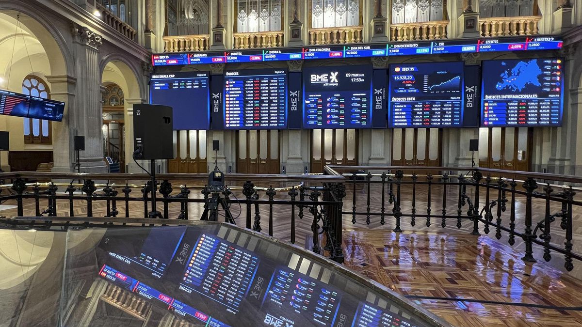 El Ibex 35 rompe la racha negativa: sube un 3% ante una posible desescalada en Irán y el frenazo del petróleo