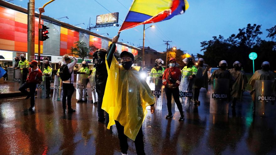 Qué está pasando en Colombia y por qué la fallida reforma fiscal provocó tantas protestas