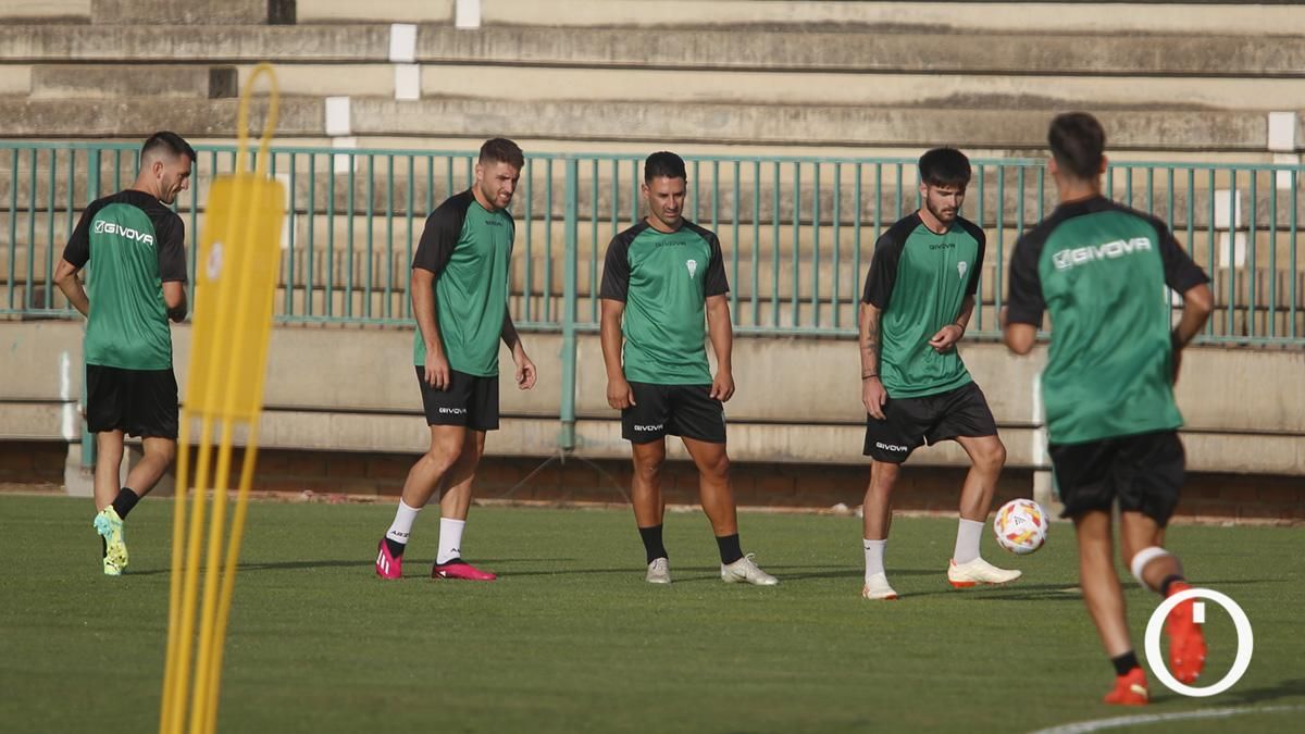 Primer entrenamiento del Córdoba CF tras las vacaciones