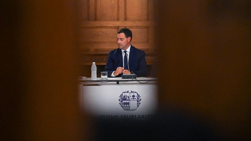 El nuevo Gobierno de Pradales se estrena en el Parlamento y detallará el programa de legislatura sin Igualdad