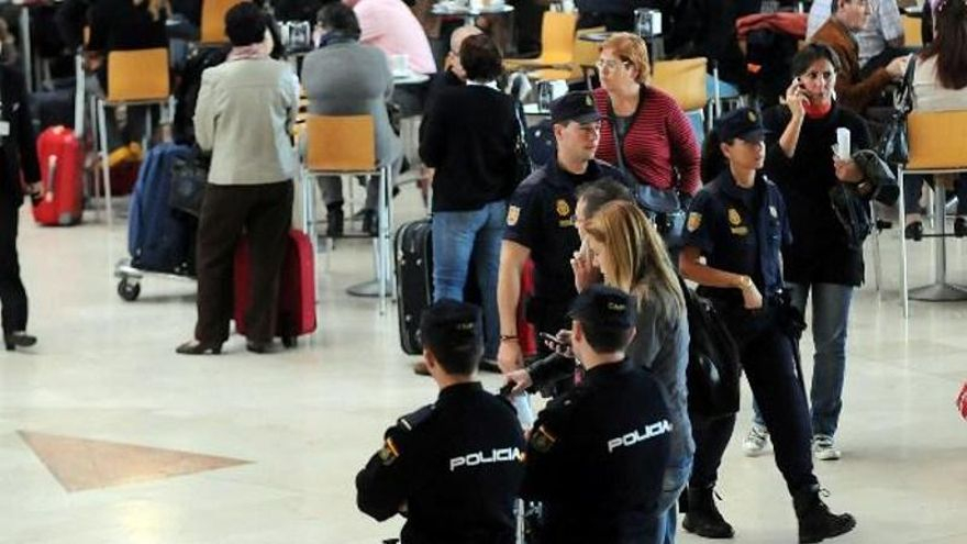 Tres detenidos por intentar llevar a una niña de Tenerife a Italia para un matrimonio forzoso