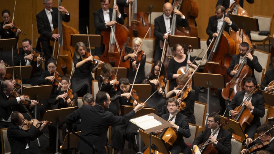 La Orquesta de la Gewandhaus de Leipzig.