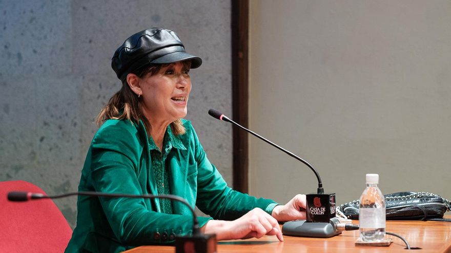 Mabel Lozano presentando su libro 'PornoXplotación' en Las Palmas de Gran Canaria. Ángel Medina G. / Casa de Colón