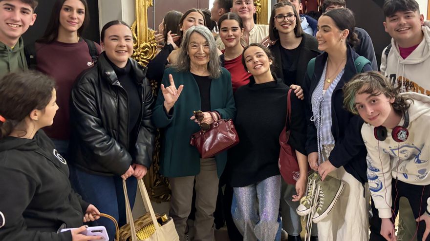 Petra Martínez reivindica el teatro colectivo como homenaje a Juan Margallo