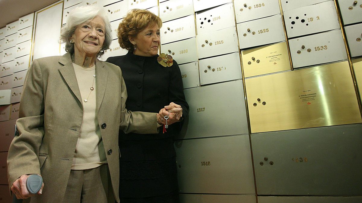 Ana María Matute dejó su legado en la Caja de las Letras.