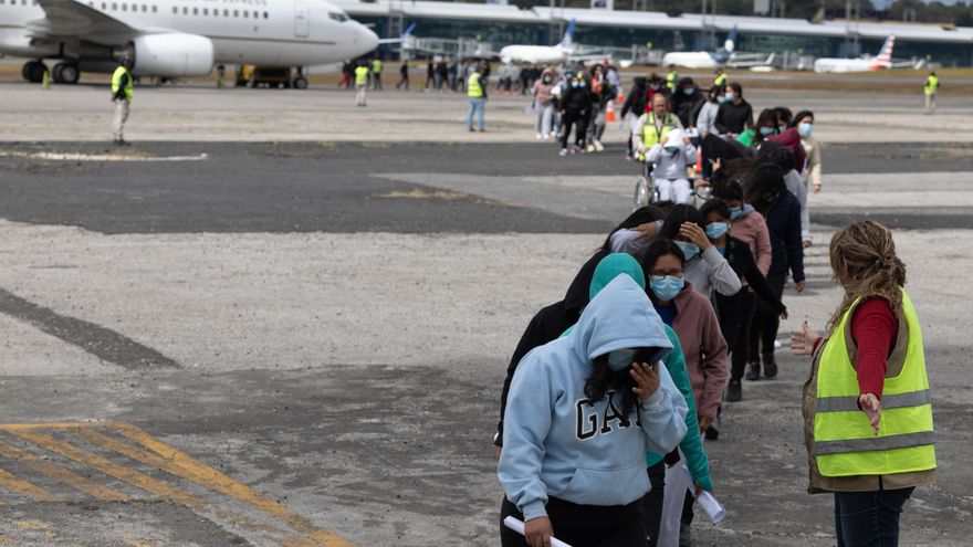 Guatemala ha recibido 52 vuelos de EE.UU. y México con más de 6.000 migrantes retornados