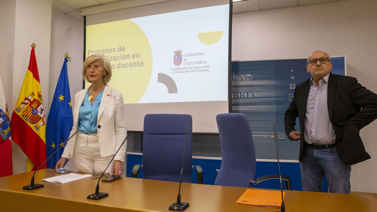 Rueda de prensa de la consejera de Educación, Marina Lombó