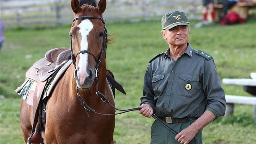 Terence Hill protagoniza la nueva serie de La 2, "A un paso del cielo"