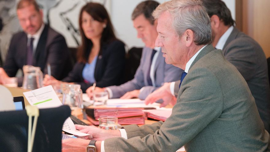 Rueda mantiene la incógnita sobre si comparecerá para explicar los contratos de la Xunta con la hermana de Feijóo