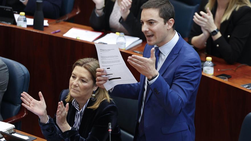 Lobato's declaration and notarial act will determine whether the Ayuso couple's email goes to Moncloa.