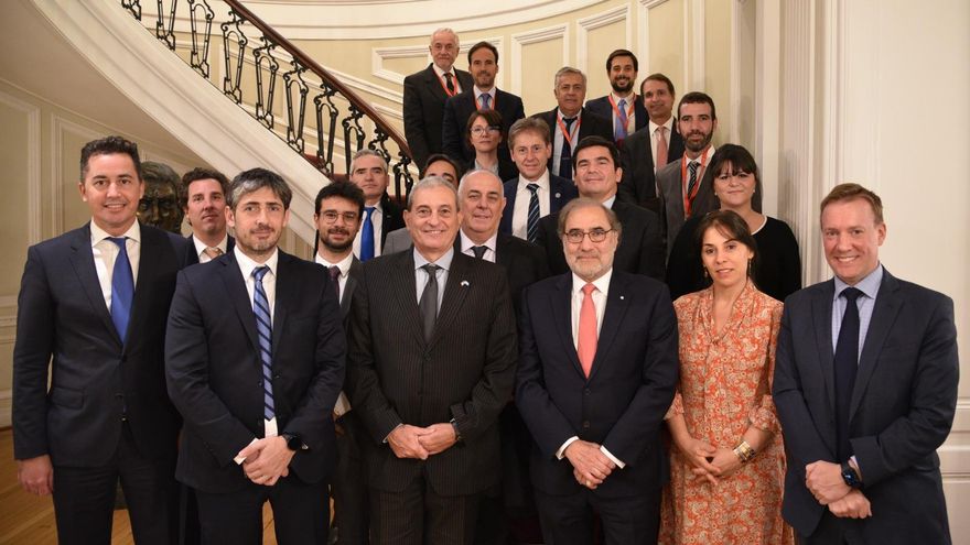 Quiénes son los grandes empresarios que defienden a la Corte en su pelea con el Gobierno