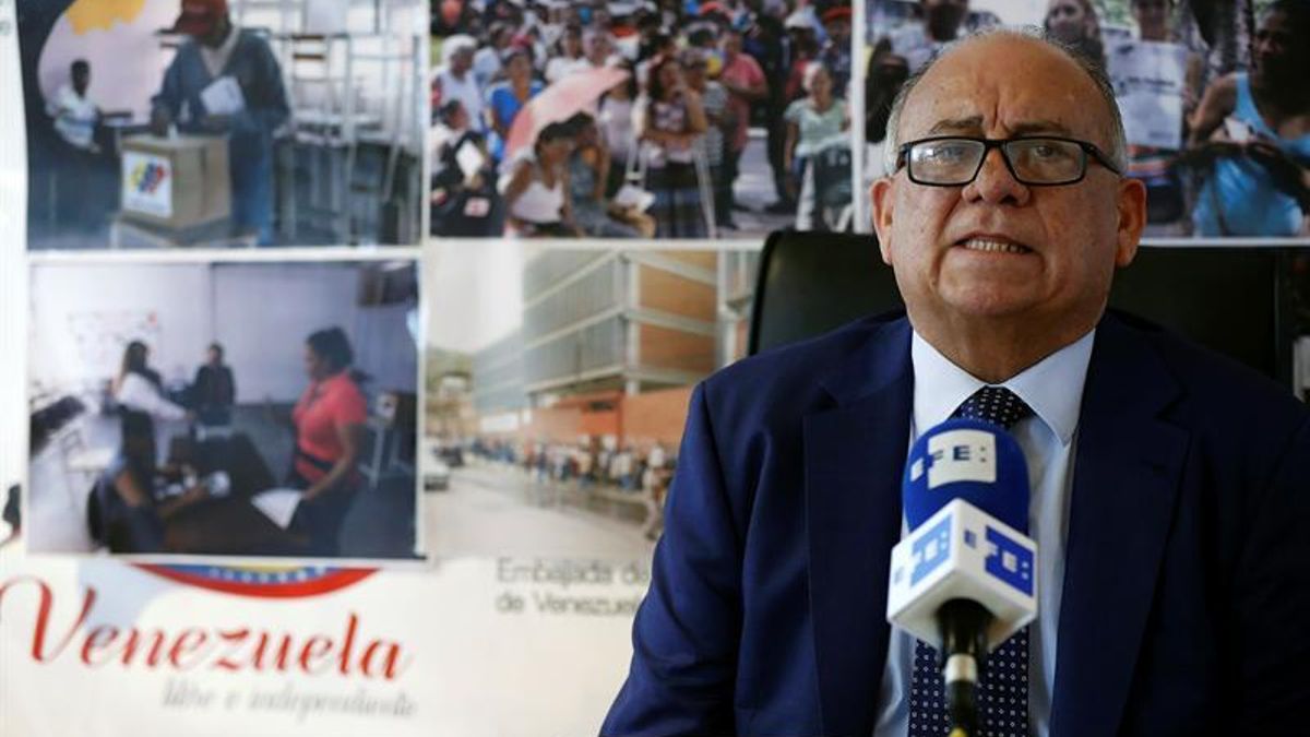El Gobierno declara "persona non grata" al embajador de Venezuela en España