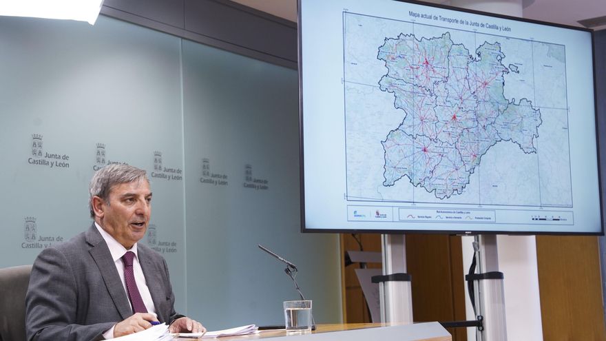 La Junta destinará entre "60 y 65 millones" para costear del autobús gratis a empadronados