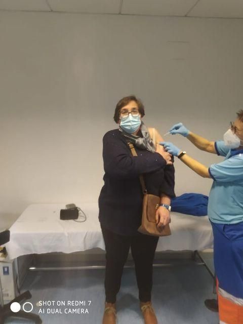 Arranca la vacunación de las trabajadoras de ayuda a domicilio