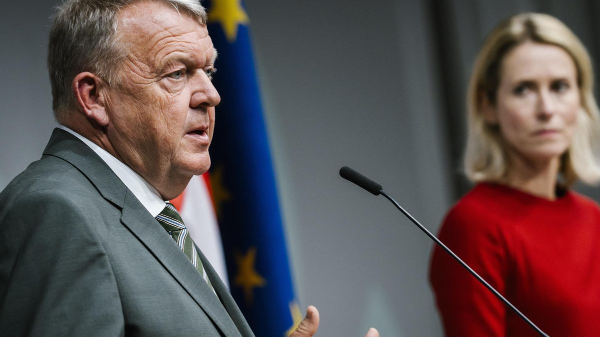 El ministro de Exteriores danés, Lars Lokke Rasmussen, durante la rueda de prensa acompañado de Kaja Kallas.
