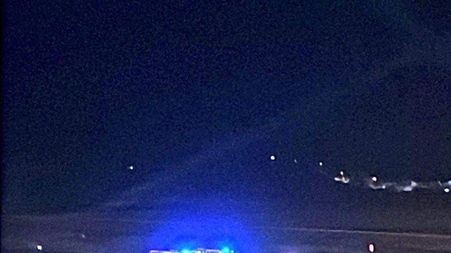A plane blocked on the Tenerife South runway leaves the airport inoperative and forces 17 flights to be diverted