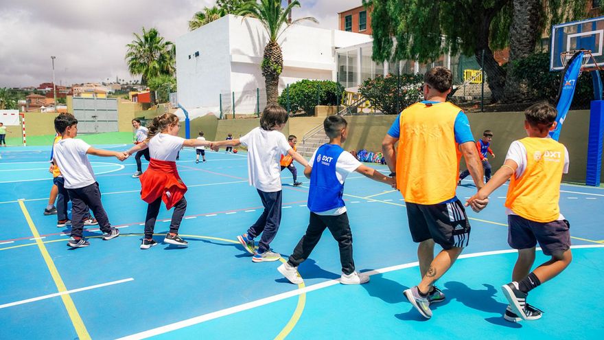 El Cabildo de Tenerife reinicia en 82 centros educativos el programa Escuelas Activas