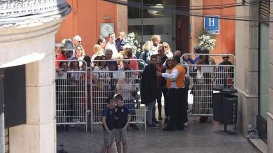 La polémica salpica la Semana Santa de Málaga con acusaciones de "privatizar" las calles