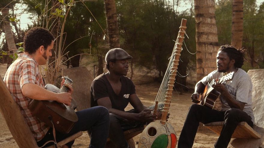 La música africana forma parte del origen y de los adjetivos que forman Depedro