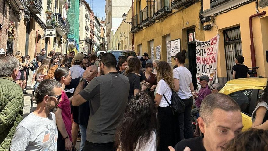 El rechazo al turismo masivo y la especulación en Madrid toma las calles de Lavapiés este sábado