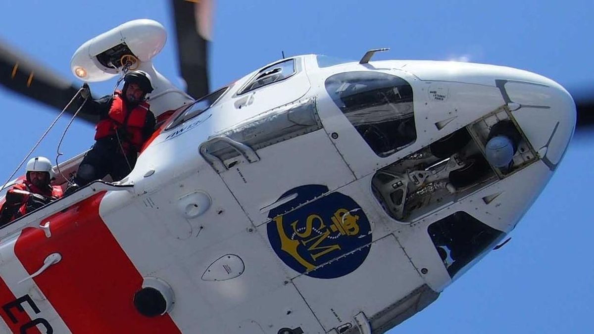 Rescatadas 68 personas de dos pateras en el mar de Alborán, una de las cuales ha fallecido