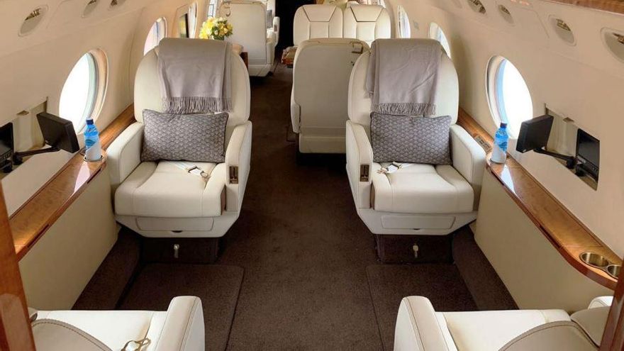 Detalle de la cabina de pasajeros en la que viaja Juan Carlos I entre Abu Dabi y Vigo