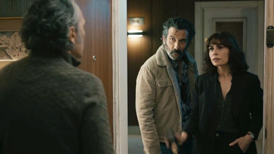 El guiño de 'Entrevías' a 'Vivir sin permiso' al reencontrarse José Coronado y Luis Zahera