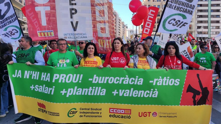 La comunidad educativa valenciana, en huelga para protestar contra las políticas del Gobierno de Pérez Llorca