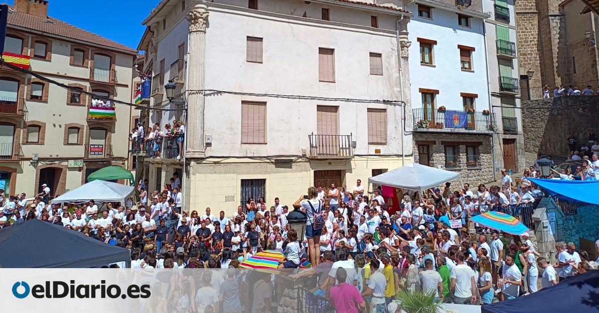 Los pueblos riojanos se llenan en verano y sus negocios “hacen el agosto” para aguantar el resto del año