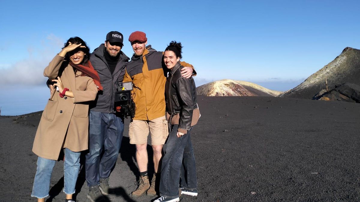 Equipo de rodaje de ‘Kipuka, una isla en un mar de lava’