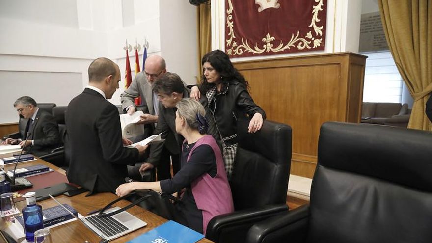 Pleno en las Cortes regionales