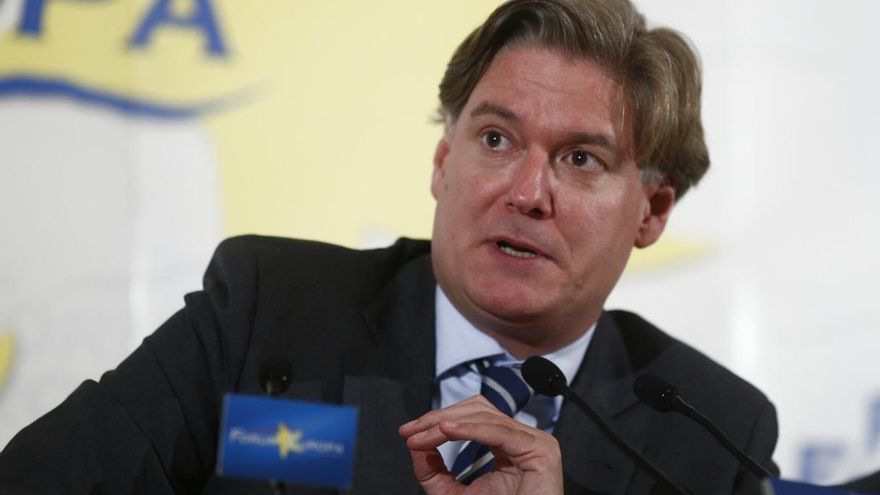 López-Istúriz avisa que Vox se "definirá" si se alinea con el grupo de Le Pen en el Parlamento Europeo