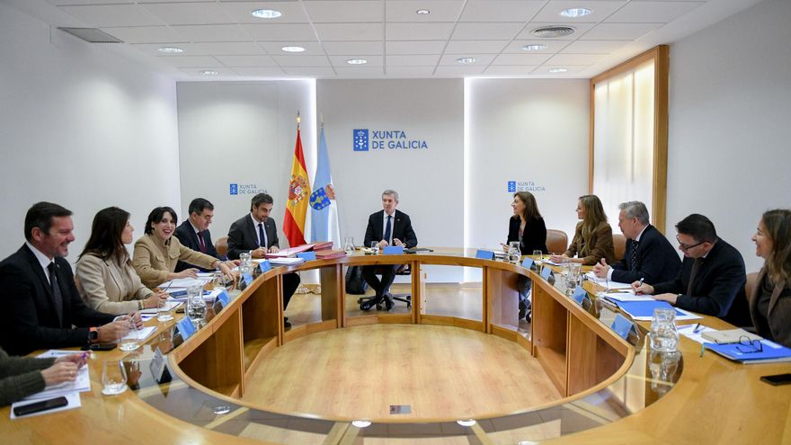 Rueda respalda al conselleiro de Sanidade pese al fracaso del plan para atención primaria contra el que hay convocada una huelga