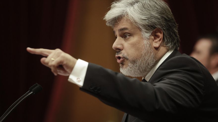 Junts no aclara si saldrá del Govern y amenaza a Aragonès con pedirle una cuestión de confianza