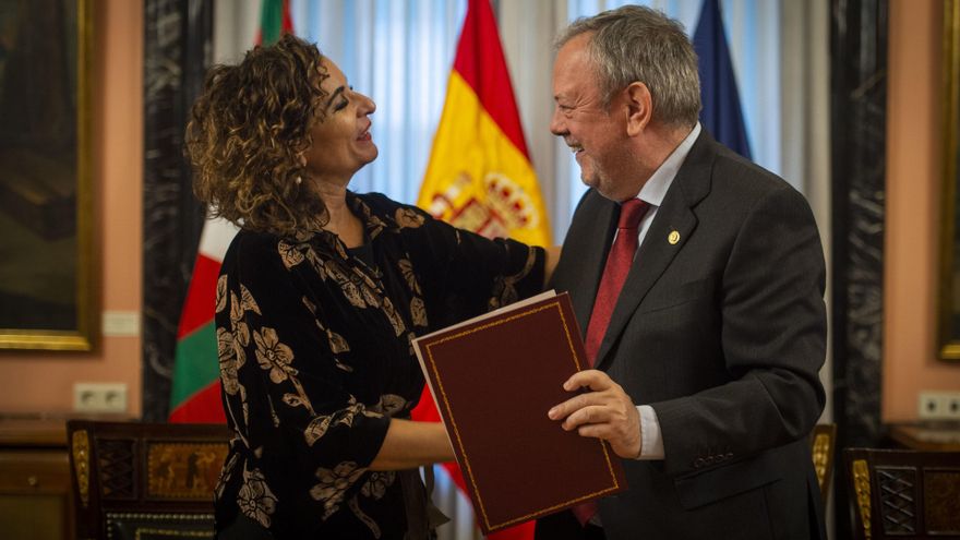 Ciudadanos y Vox, solos contra la financiación foral: "Viven de gorra en el País Vasco"