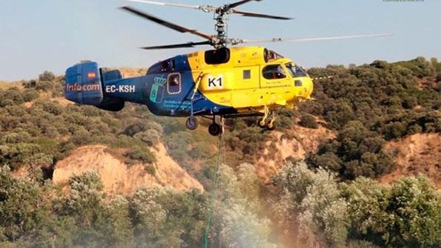 Helicóptero de extinción de incendios forestales de Castilla-La Mancha