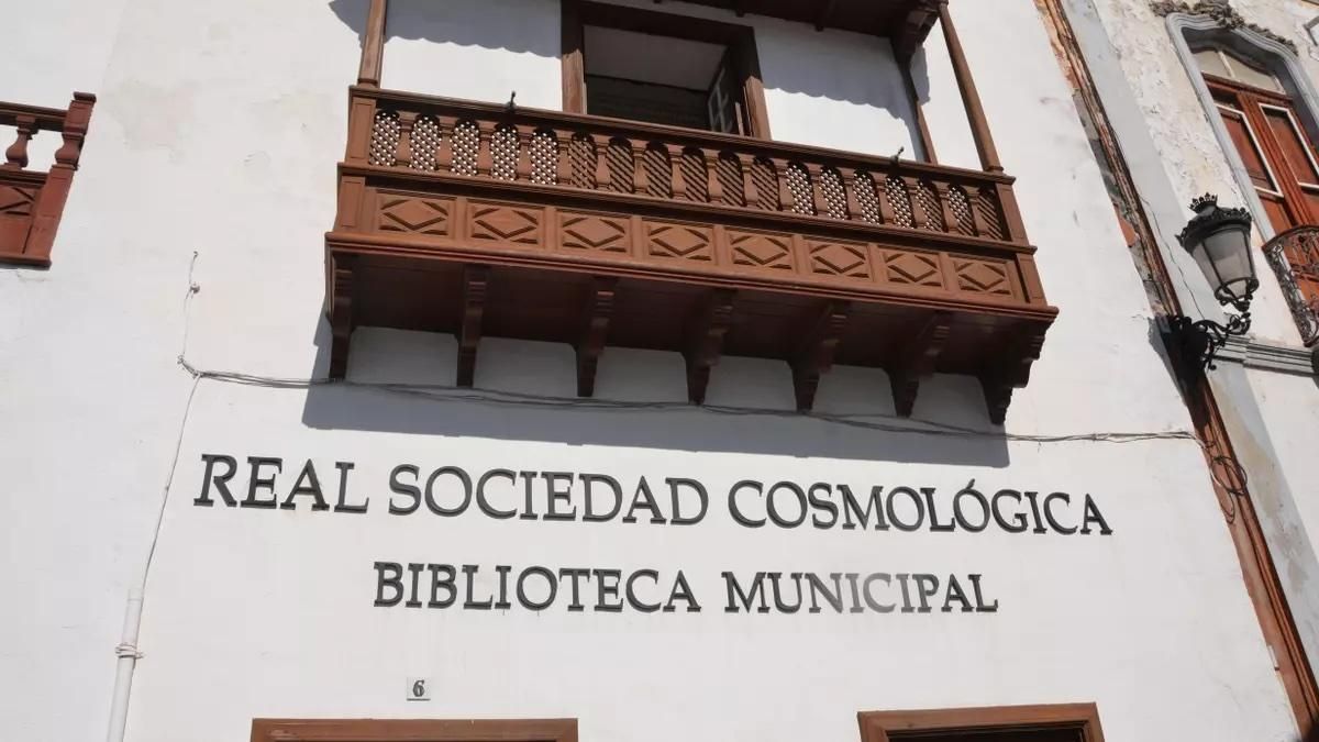 Real Sociedad Cosmológica.