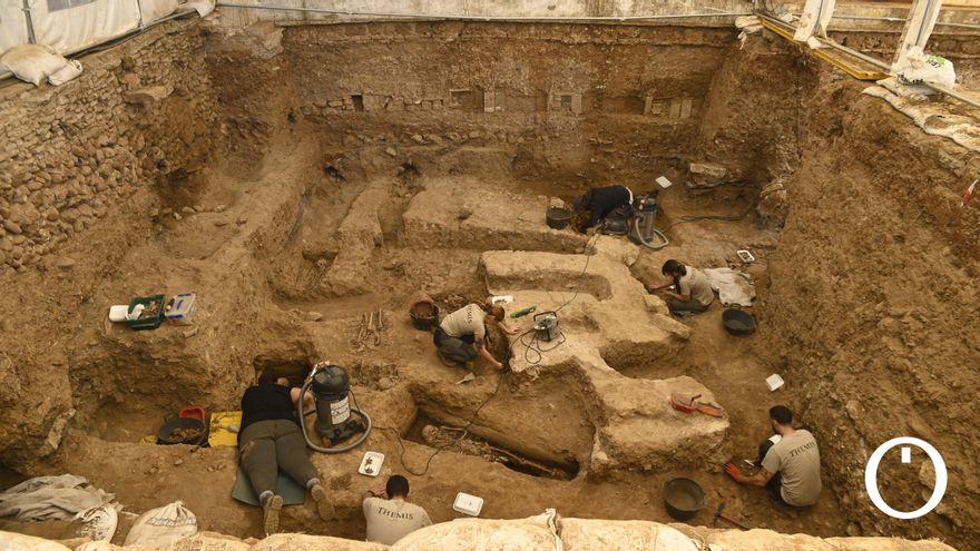 Un año de trabajo en las fosas de La Salud: 290 exhumados y nuevas excavaciones por hacer